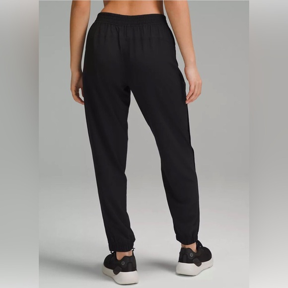 Size 10 lululemon black jogger track pants NWT - Picture 5 of 16